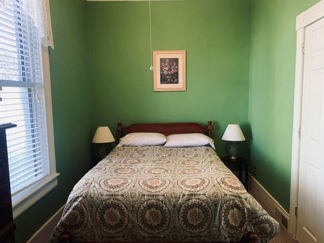 13 Duffy Street, Manistee, MI 49660