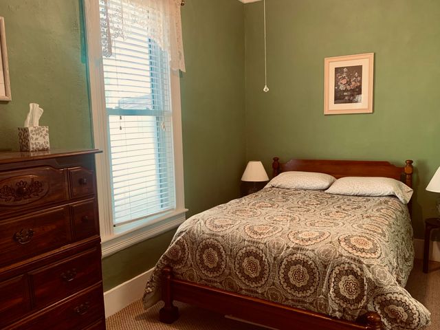 13 Duffy Street, Manistee, MI 49660