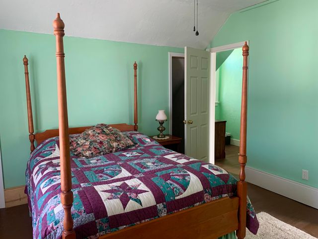 13 Duffy Street, Manistee, MI 49660