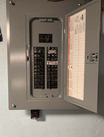 13 Duffy Street, Manistee, MI 49660