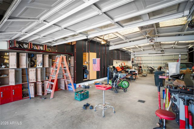 6955 W CALAVAR Road, Peoria, AZ 85381