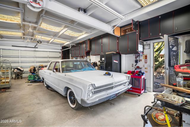 6955 W CALAVAR Road, Peoria, AZ 85381