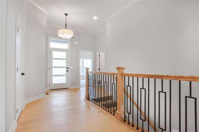 7050 NW Yulich Court, Parkville, MO 64152