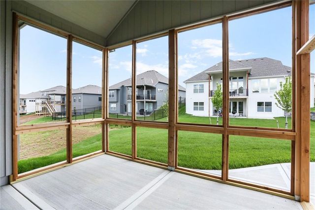 7050 NW Yulich Court, Parkville, MO 64152