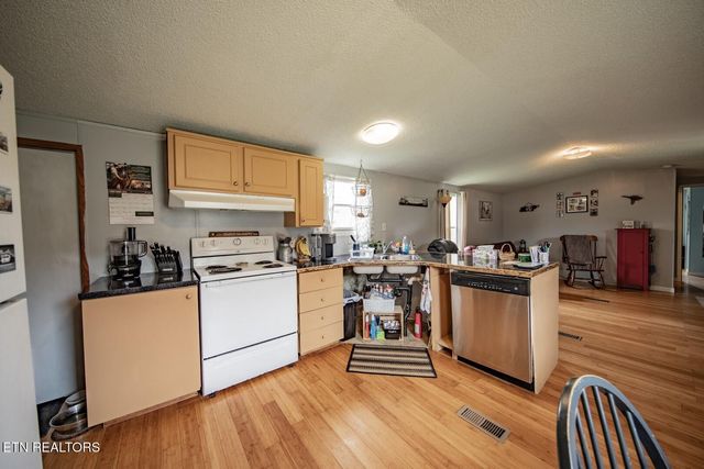 1244 Shady Rest Dr, Newport, TN 37821