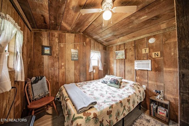 1244 Shady Rest Dr, Newport, TN 37821