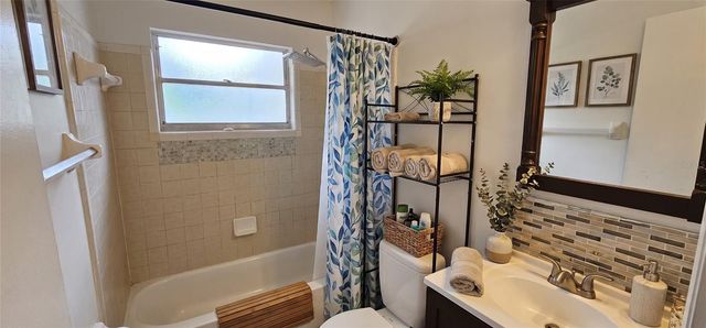 25 N GLENWOOD AVENUE, Orlando, FL 32803