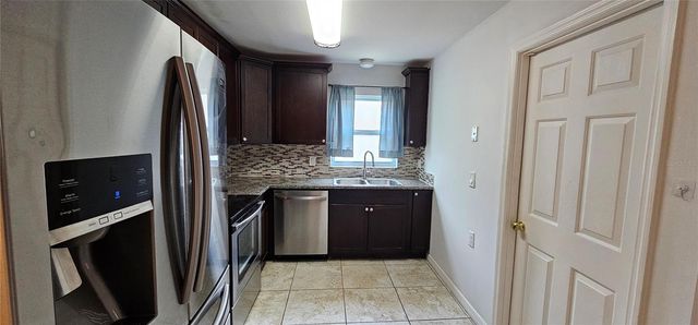 25 N GLENWOOD AVENUE, Orlando, FL 32803