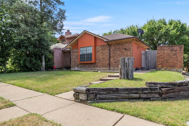 10204 Oak Terrace Circle, Dallas, TX 75227