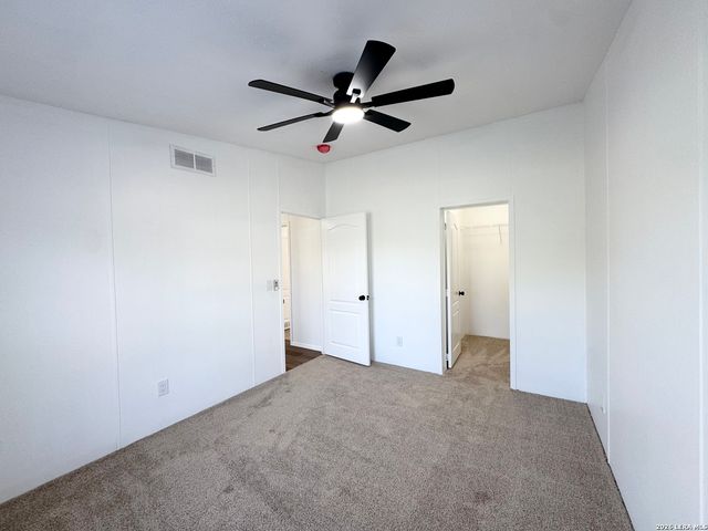 480 Brooks Lane, Poteet, TX 78065