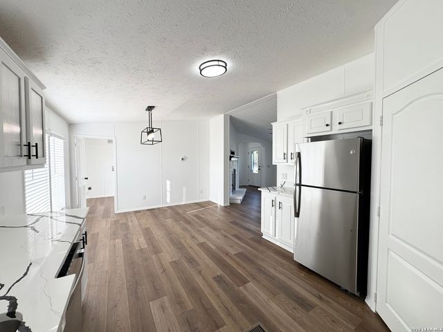 480 Brooks Lane, Poteet, TX 78065