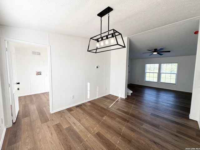 480 Brooks Lane, Poteet, TX 78065