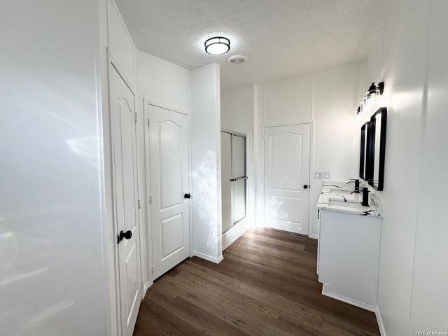 480 Brooks Lane, Poteet, TX 78065