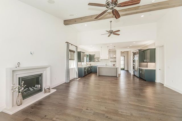 2825 E Beech Tree Drive, Fresno, CA 93730