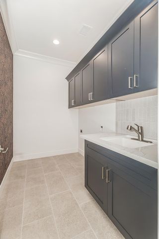 2825 E Beech Tree Drive, Fresno, CA 93730