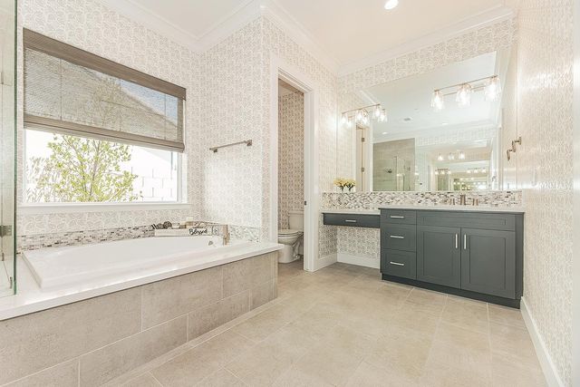 2825 E Beech Tree Drive, Fresno, CA 93730
