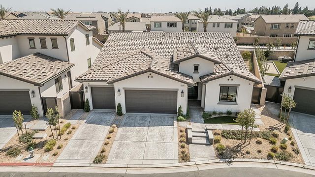 2825 E Beech Tree Drive, Fresno, CA 93730