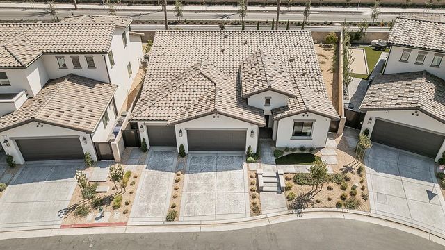 2825 E Beech Tree Drive, Fresno, CA 93730