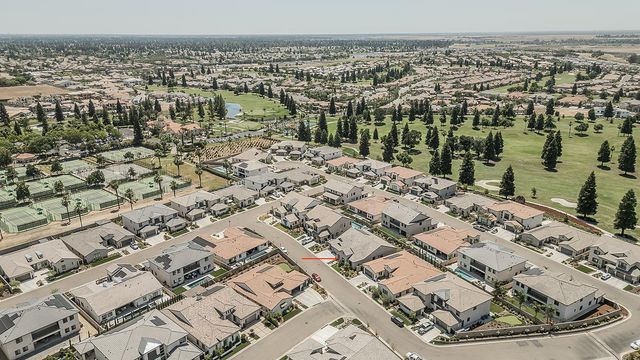 2825 E Beech Tree Drive, Fresno, CA 93730