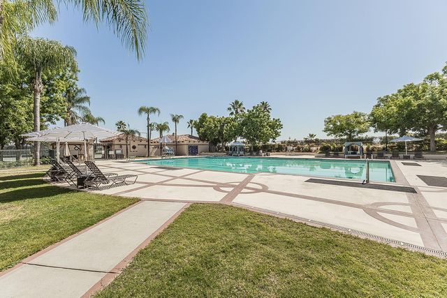 2825 E Beech Tree Drive, Fresno, CA 93730