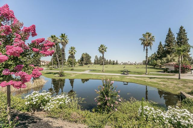 2825 E Beech Tree Drive, Fresno, CA 93730