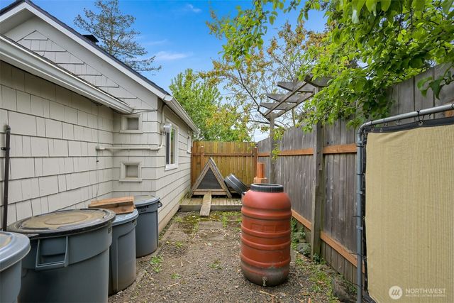 1210 Logan Street, Bellingham, WA 98225