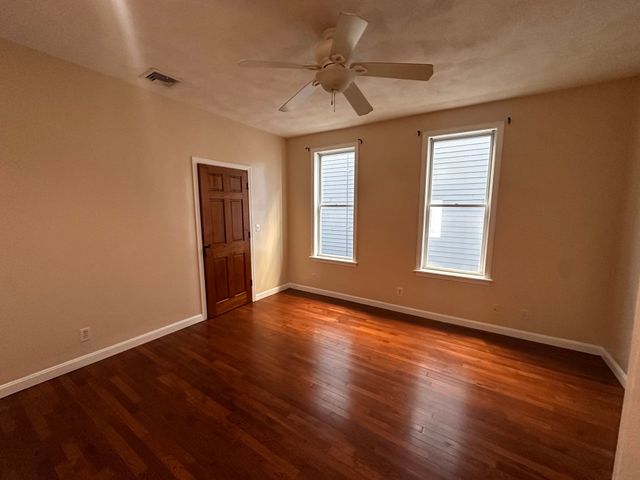 176 Elm 2, Everett, MA 02149