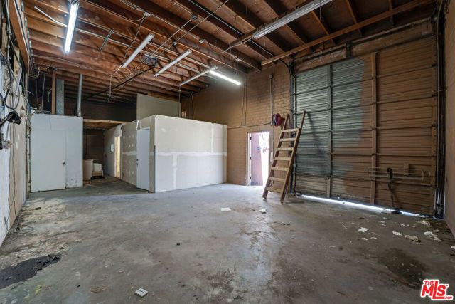 10920 S La Cienega Boulevard, Inglewood, CA 90304