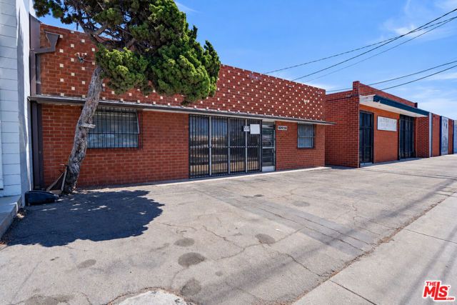10920 S La Cienega Boulevard, Inglewood, CA 90304