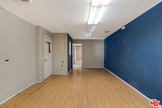 10920 S La Cienega Boulevard, Inglewood, CA 90304