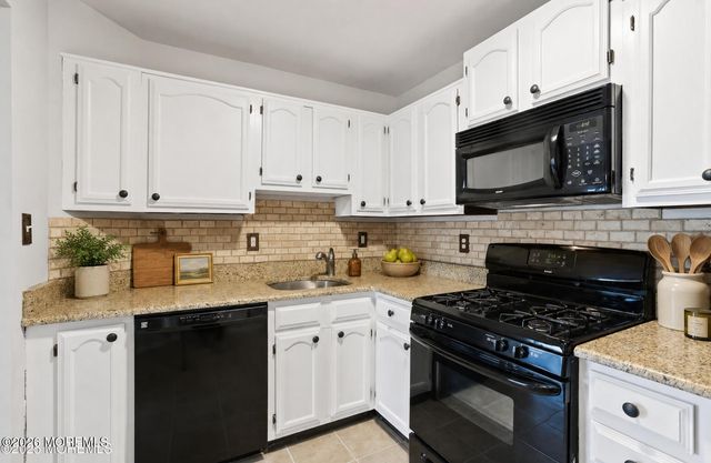 461 Magnolia Court, Howell, NJ 07731