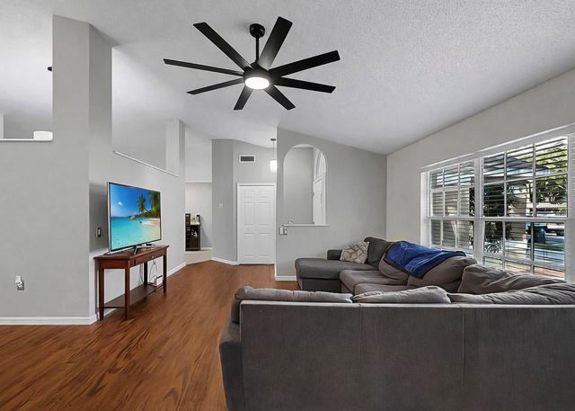 1306 GANGPLANK DRIVE, Valrico, FL 33594