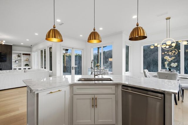 25 Falstone Drive, Little Rock, AR 72223