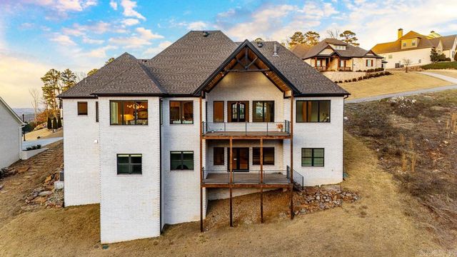 25 Falstone Drive, Little Rock, AR 72223