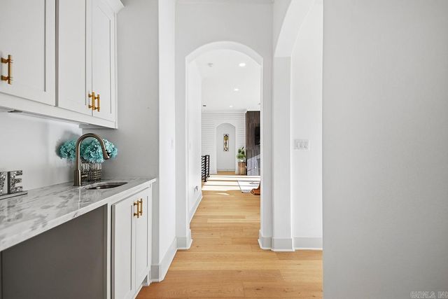 25 Falstone Drive, Little Rock, AR 72223