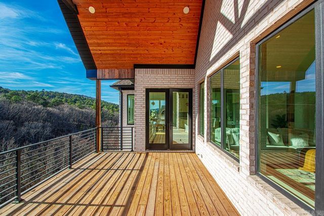 25 Falstone Drive, Little Rock, AR 72223