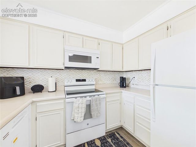 4100 Woodside Lane, Pueblo, CO 81008