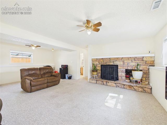 4100 Woodside Lane, Pueblo, CO 81008