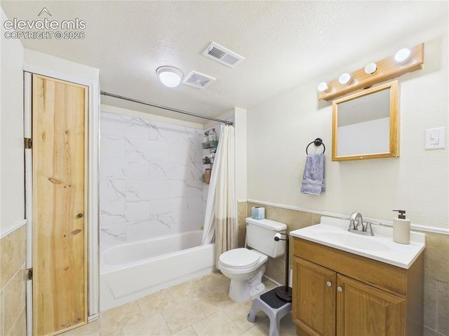 4100 Woodside Lane, Pueblo, CO 81008