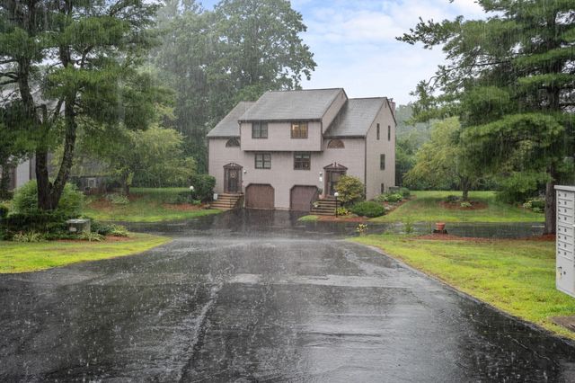 6 Deerfield Court 6, Grafton, MA 01519