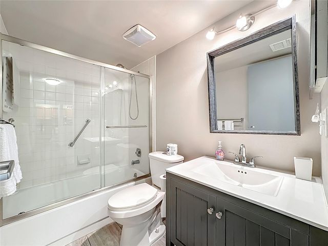 1707 PELICAN COVE ROAD GL351, Sarasota, FL 34231