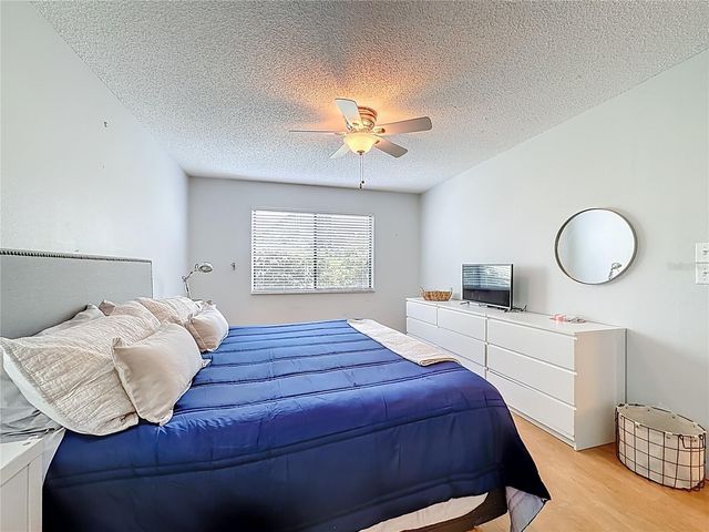 1707 PELICAN COVE ROAD GL351, Sarasota, FL 34231