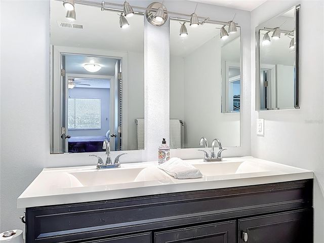 1707 PELICAN COVE ROAD GL351, Sarasota, FL 34231