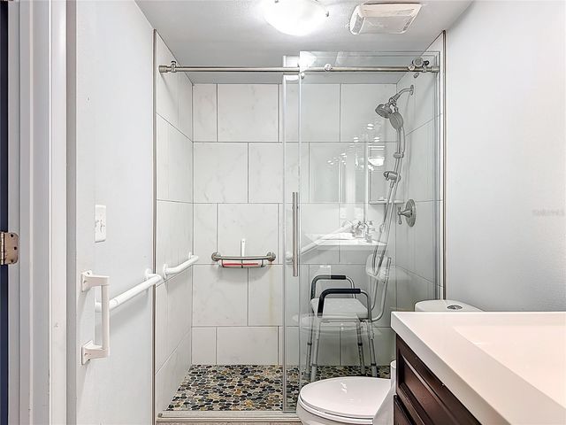 1707 PELICAN COVE ROAD GL351, Sarasota, FL 34231