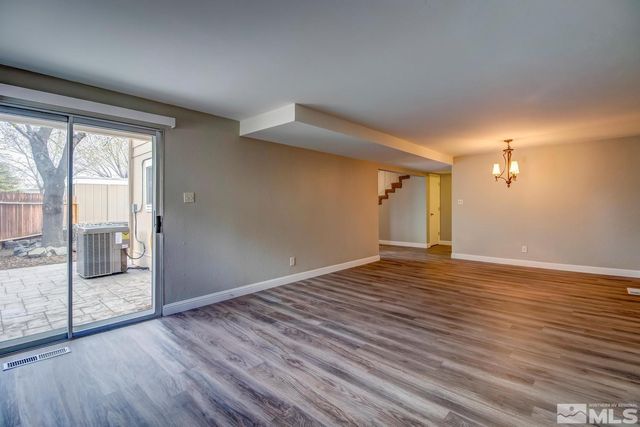 7513 Cumberland Circle, Reno, NV 89511