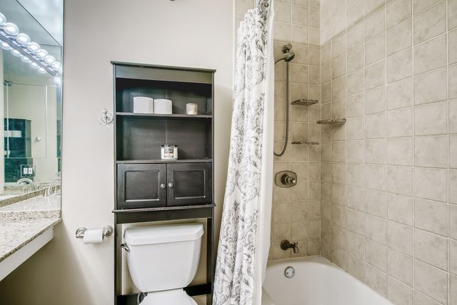 401 E ONTARIO Street 3207, Chicago, IL 60611