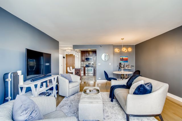 401 E ONTARIO Street 3207, Chicago, IL 60611