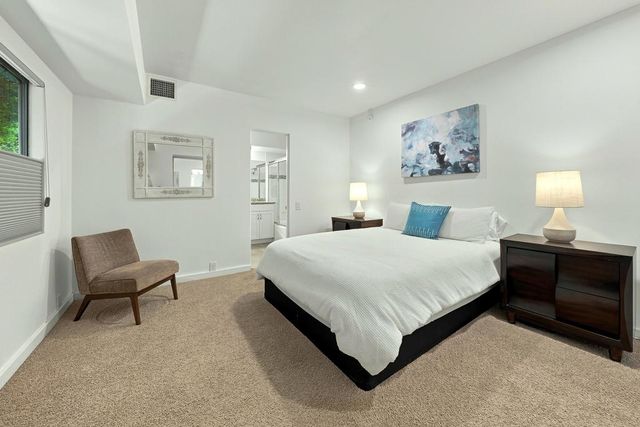 500 W Arenas Road 4, Palm Springs, CA 92262