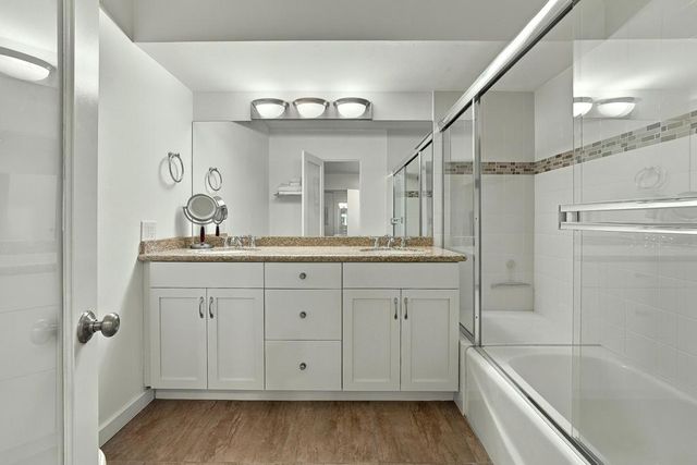 500 W Arenas Road 4, Palm Springs, CA 92262