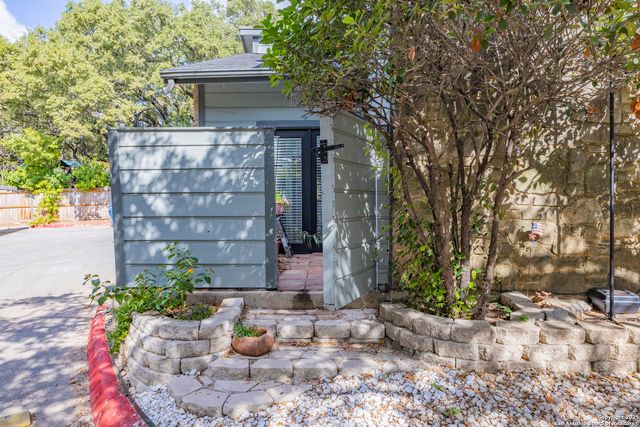 829 W Bitters Rd Apt 703, San Antonio, TX 78216